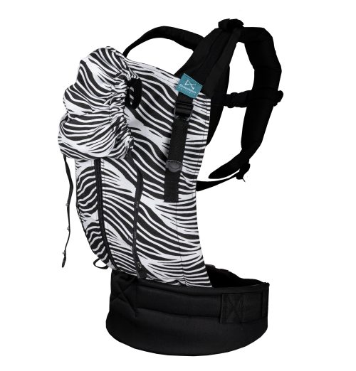 Nosiljka za bebe u zebra dezenu. Nosiljka ima mrežicu za bolju prozračnost nosiljke i ugodnost ljeti. Te navlaku da se navuče preko mrežice po potrebi.